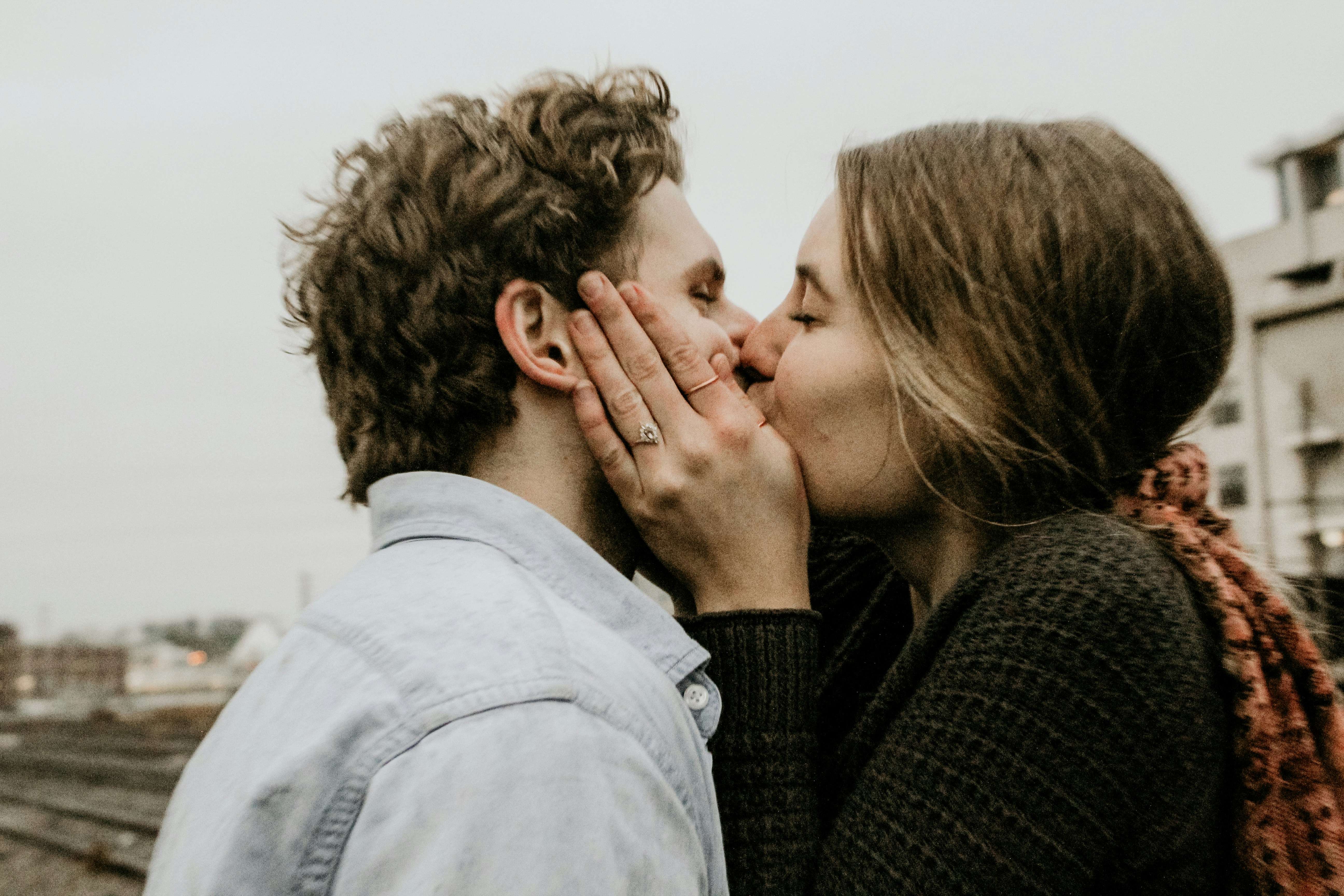 Old young kissing-pics and galleries